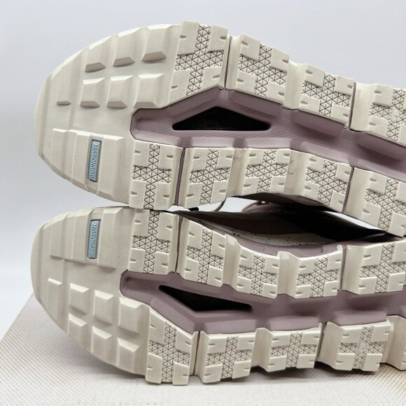 On Cloudtrax Hiking Boot Sneaker Running Shoe Pink Rose/Ivory Womens US 8 - Picture 10 of 12